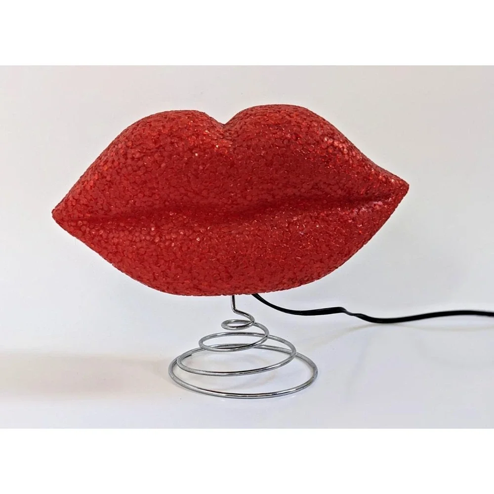 Vintage 1990's Red Lips Melted Plastic Popcorn Lamp Accent Light Pop Art Novelty